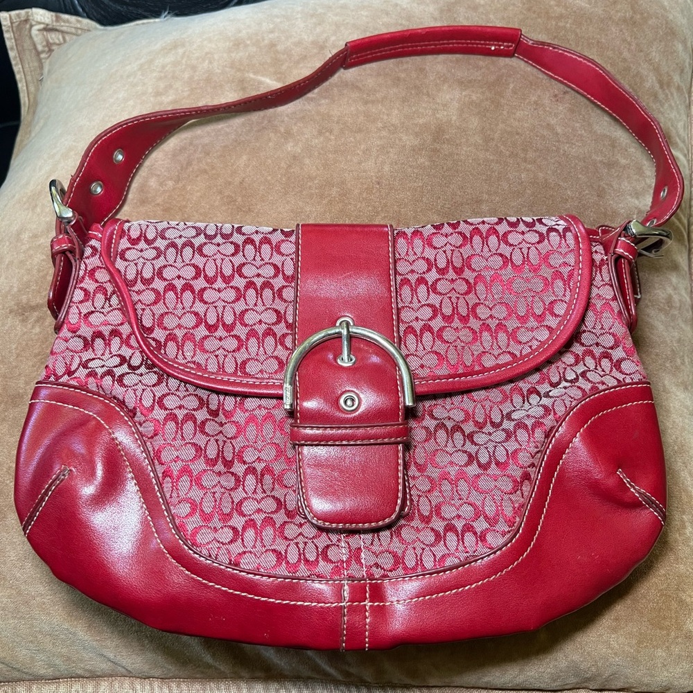 Vintage Coach Signature Soho Y2K Shoulder bag red